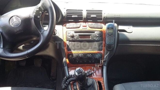 Mercedes C 220 2002, 289,000 km - 2.2 l - Bakı