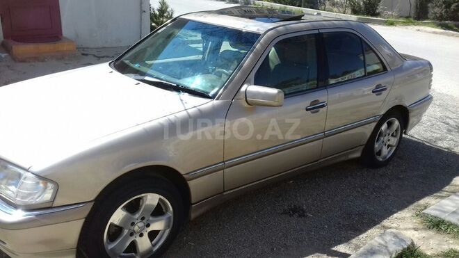 Mercedes C 230 1999, 156,400 km - 2.3 l - Bakı