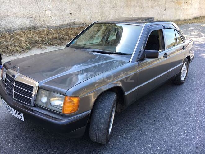 Mercedes 190 1990, 240,000 km - 2.0 l - Bakı
