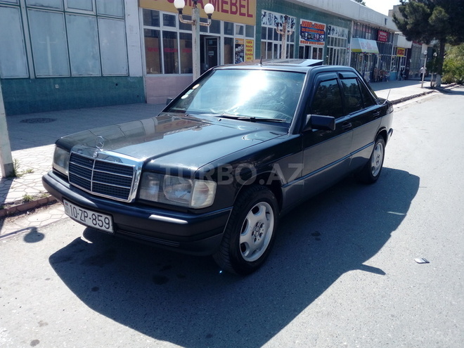 Mercedes 190 1992, 328,000 km - 1.8 l - Sumqayıt