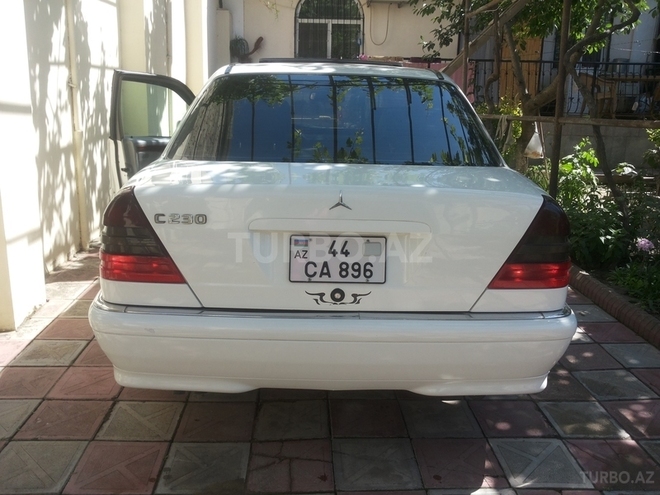 Mercedes C 230 1998, 270,000 km - 2.3 l - Bakı
