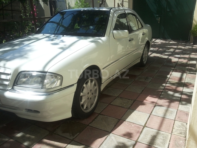 Mercedes C 230 1998, 270,000 km - 2.3 l - Bakı