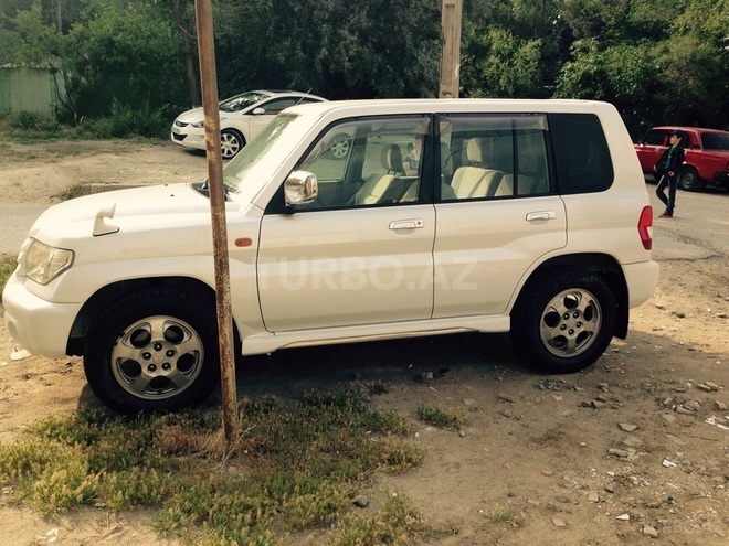 Mitsubishi Pajero io 2001, 182,000 km - 2.0 l - Sumqayıt