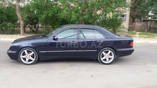 Mercedes E 200 2001, 380,000 km - 2.0 l - Bakı