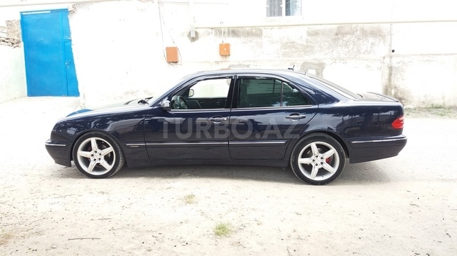 Mercedes E 200 2001, 380,000 km - 2.0 l - Bakı