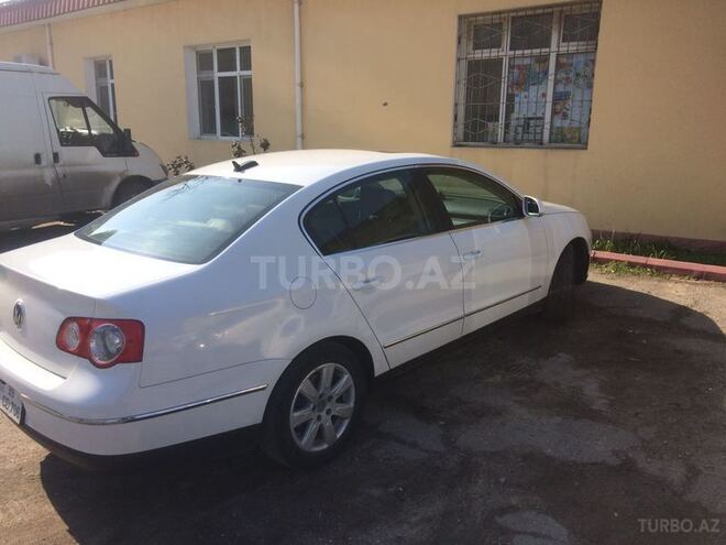 Volkswagen Passat 2005, 198,000 km - 2.0 л - Bakı