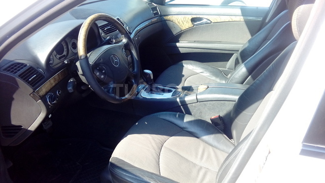 Mercedes E 220 2006, 272,000 km - 2.2 л - Bakı