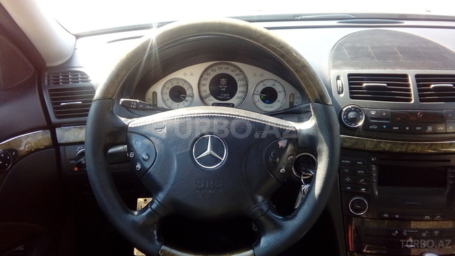 Mercedes E 220 2006, 272,000 km - 2.2 л - Bakı