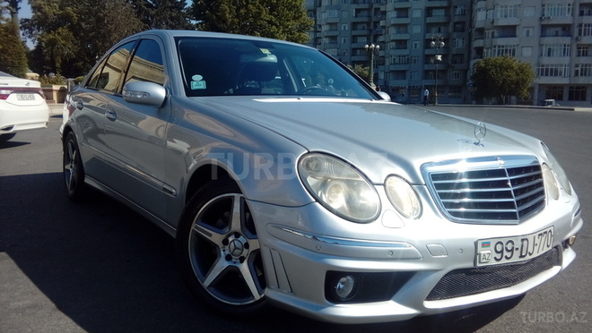Mercedes E 220 2006, 272,000 km - 2.2 л - Bakı