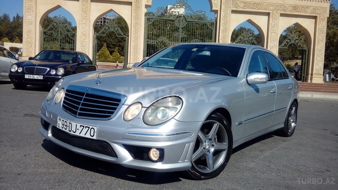 Mercedes E 220 2006, 272,000 km - 2.2 л - Bakı