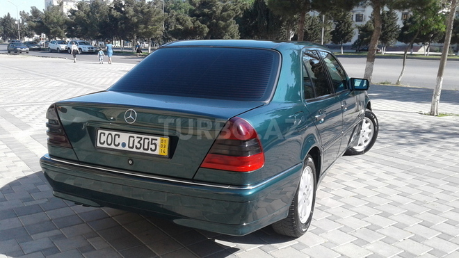 Mercedes C 220 1998, 239 km - 2.2 l - Bakı