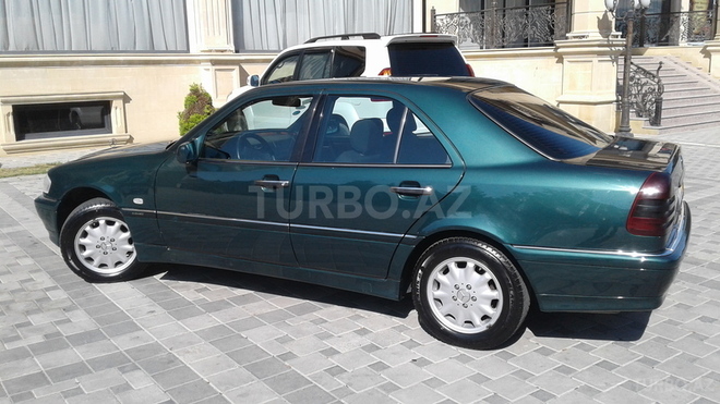 Mercedes C 220 1998, 239 km - 2.2 l - Bakı