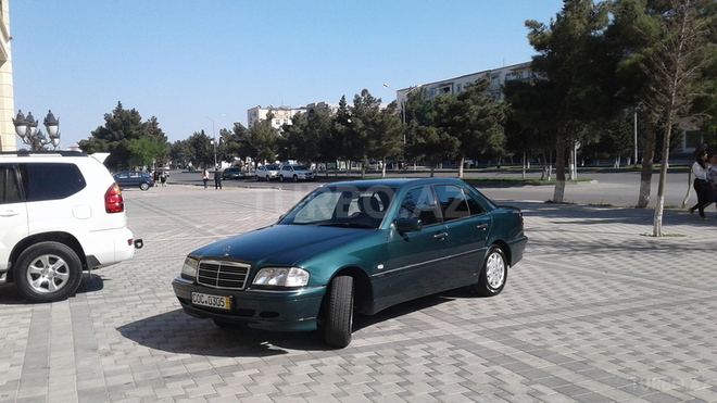 Mercedes C 220 1998, 239 km - 2.2 l - Bakı