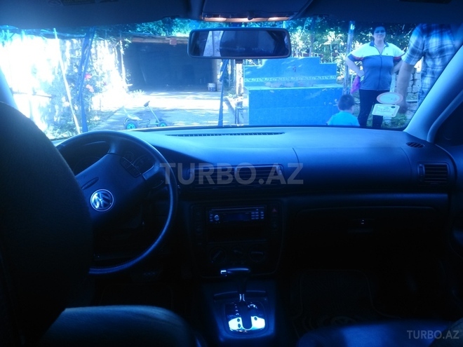 Volkswagen Passat 2002, 180,000 km - 1.8 l - Mingəçevir