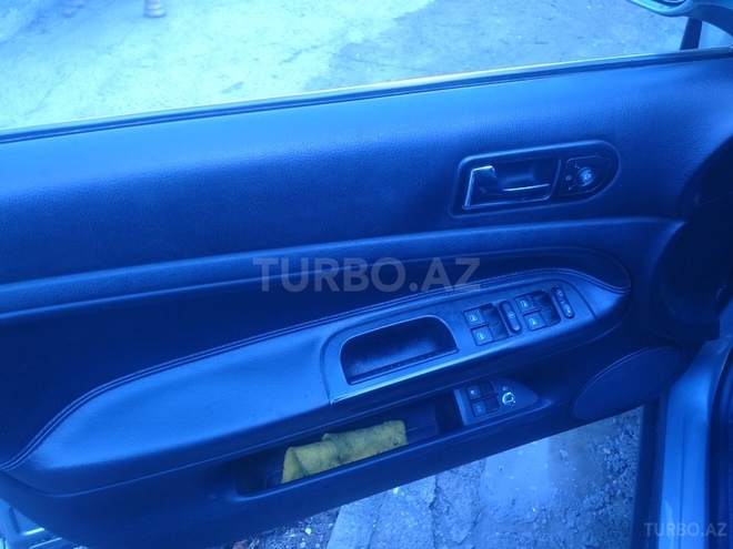 Volkswagen Passat 2002, 180,000 km - 1.8 l - Mingəçevir