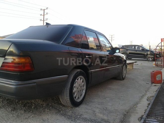 Mercedes E 260 1991, 396,251 km - 2.6 л - Bakı
