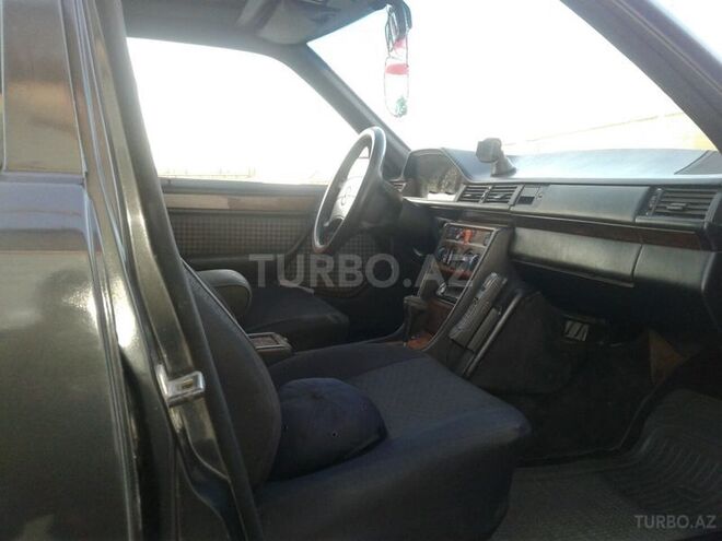 Mercedes E 260 1991, 396,251 km - 2.6 л - Bakı