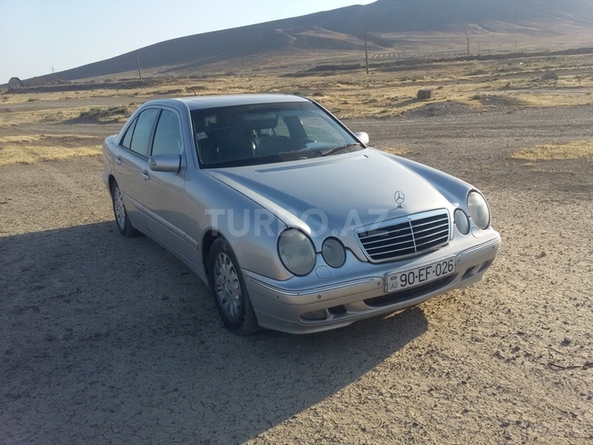 Mercedes E 320 2001, 289,000 km - 3.2 l - Bakı