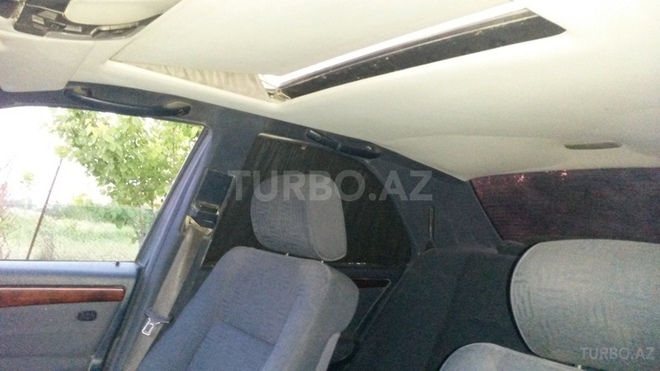 Mercedes C 220 1997, 312,171 km - 0.2 l - Qazax