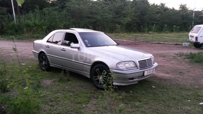 Mercedes C 220 1997, 312,171 km - 0.2 l - Qazax
