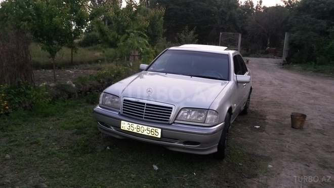 Mercedes C 220 1997, 312,171 km - 0.2 l - Qazax