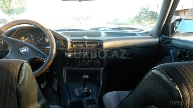 BMW 520 1990, 400,758 km - 2.0 l - Sumqayıt