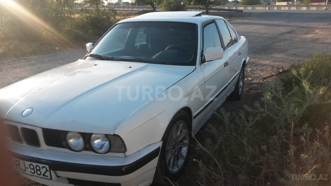BMW 520 1990, 400,758 km - 2.0 l - Sumqayıt