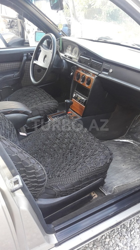 Mercedes 190 1990, 159,000 km - 1.8 л - Bərdə