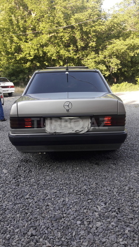 Mercedes 190 1990, 159,000 km - 1.8 л - Bərdə