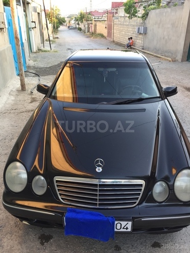 Mercedes E 240 1999, 245,000 km - 2.4 l - Bakı