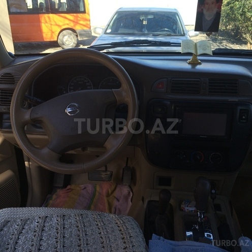 Nissan Patrol 2004, 170,000 km - 4.8 l - Bakı