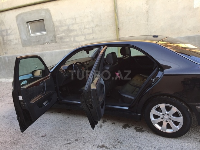 Mercedes E 240 1999, 245,000 km - 2.4 l - Bakı