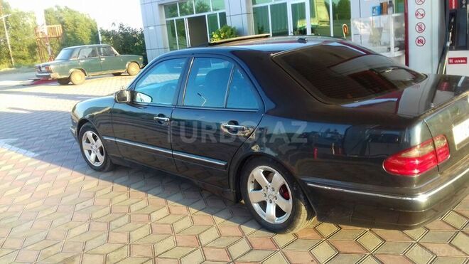 Mercedes E 280 1999, 185,000 km - 2.8 l - Bakı