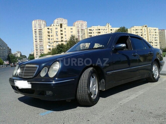 Mercedes E 240 1999, 260,000 km - 2.6 l - Bakı