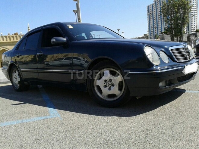 Mercedes E 240 1999, 260,000 km - 2.6 l - Bakı