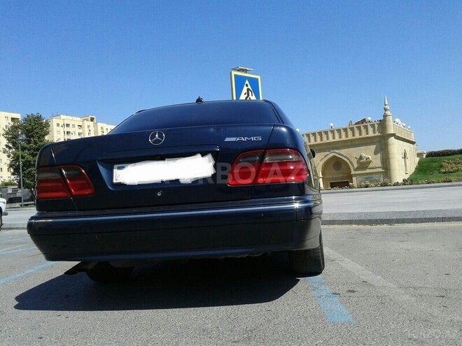 Mercedes E 240 1999, 260,000 km - 2.6 l - Bakı