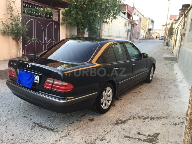 Mercedes E 240 1999, 250,000 km - 2.4 l - Bakı