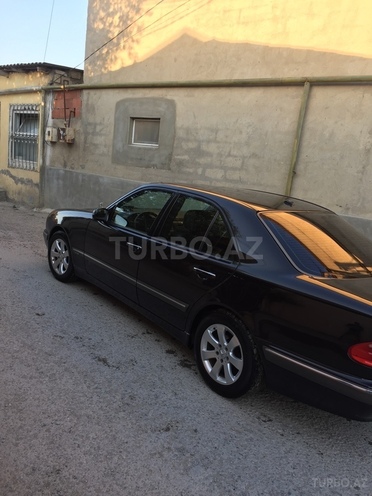 Mercedes E 240 1999, 250,000 km - 2.4 l - Bakı