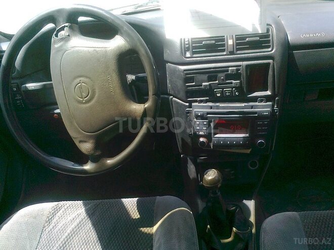 Opel Vectra 1994, 275,525 km - 2.0 l - Xırdalan