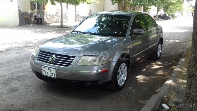 Volkswagen Passat 2003, 199,412 km - 1.8 l - Gəncə