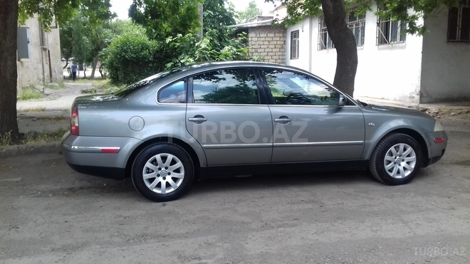 Volkswagen Passat 2003, 199,412 km - 1.8 l - Gəncə