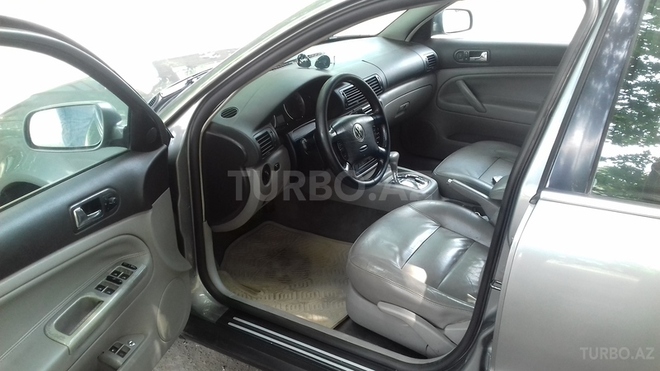 Volkswagen Passat 2003, 199,412 km - 1.8 l - Gəncə