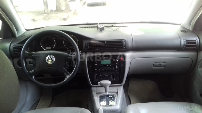 Volkswagen Passat 2003, 199,412 km - 1.8 l - Gəncə