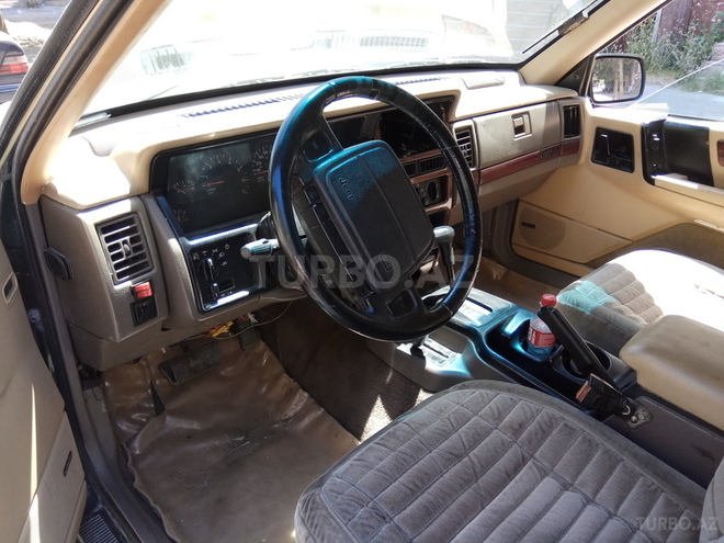 Jeep Grand Cherokee 1993, 250,000 km - 4.0 l - Bakı