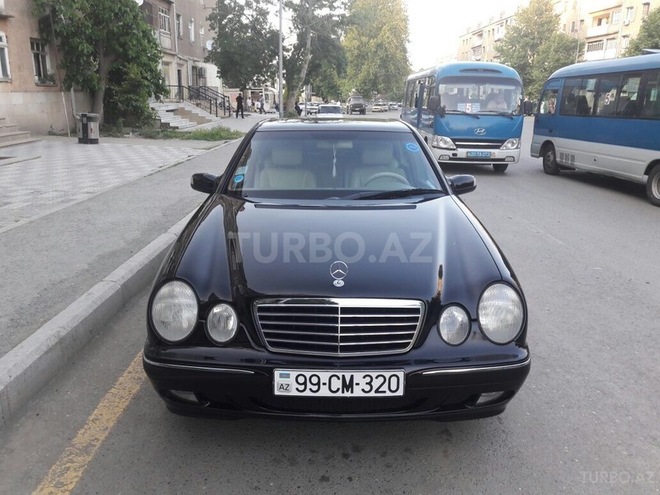 Mercedes E 320 2001, 214,000 km - 3.2 л - Gəncə