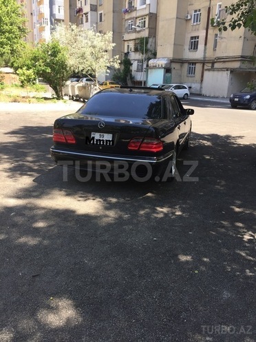 Mercedes E 320 2000, 256,000 km - 3.2 l - Bakı