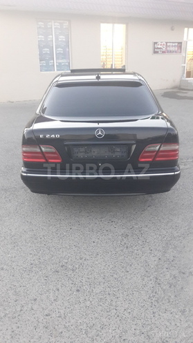 Mercedes E 240 2000, 189,000 km - 2.4 л - Sumqayıt