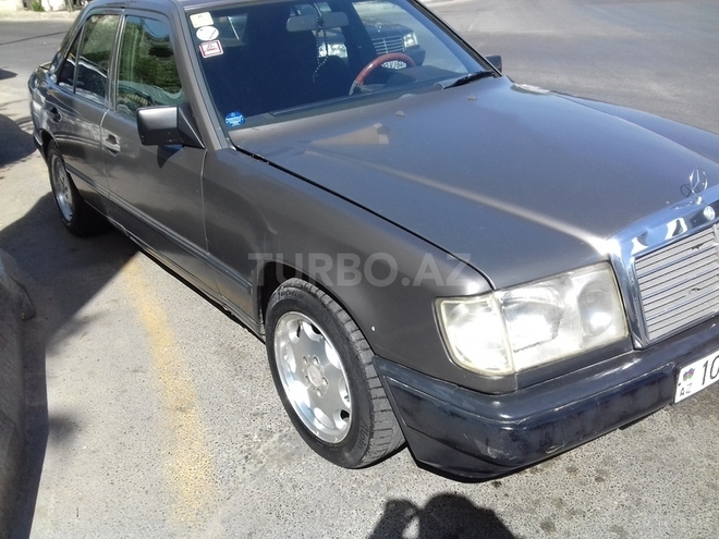 Mercedes E 230 1989, 230,079 km - 2.3 l - Bakı