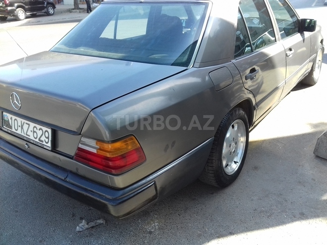 Mercedes E 230 1989, 230,079 km - 2.3 l - Bakı