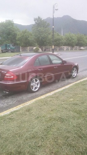 Mercedes E 240 2003, 199,779 km - 2.6 l - Qəbələ
